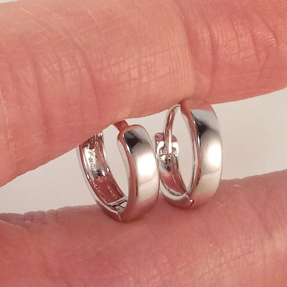 Mens 925 Sterling Silver Smooth Huggie Hoop Earrings 12mm Party Gift - Picture 4 of 5